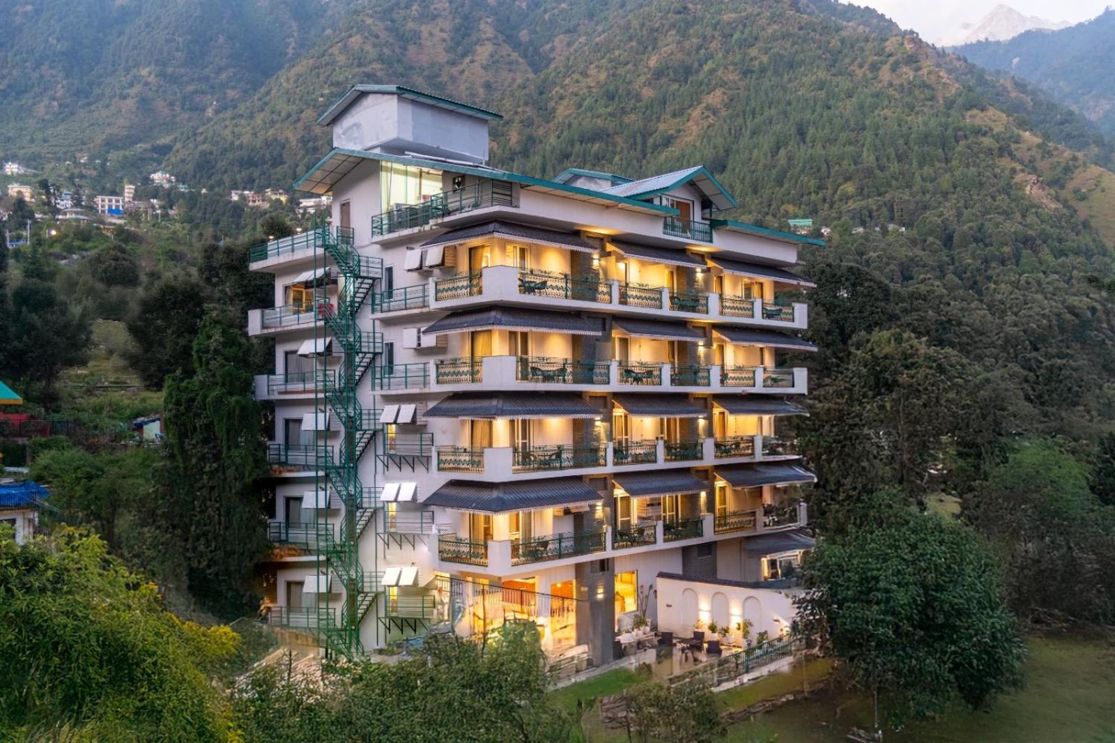Quality Inn By Lawrence Hotels Dharamshala Exterior foto